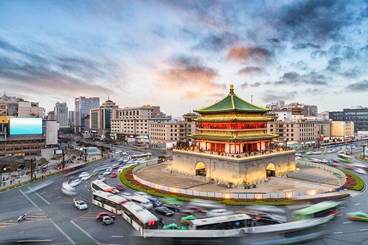 Trasferimento di partenza privato: dall'hotel all'aeroporto internazionale di Xi'an Xianyang (XIY)