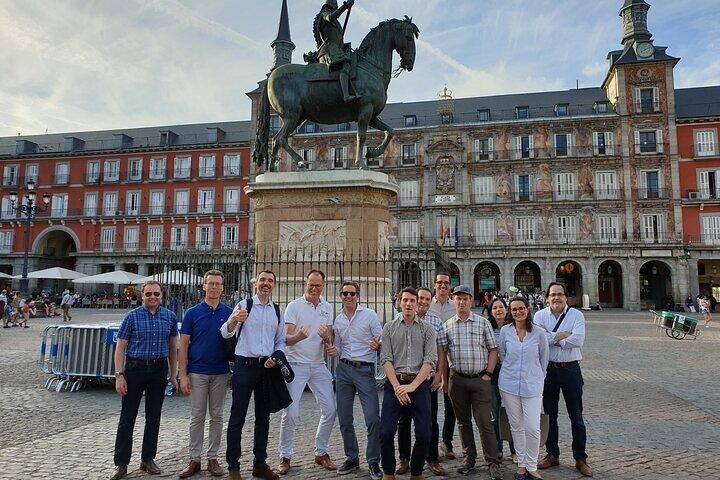 Excursión privada a pie por el arte urbano de Madrid