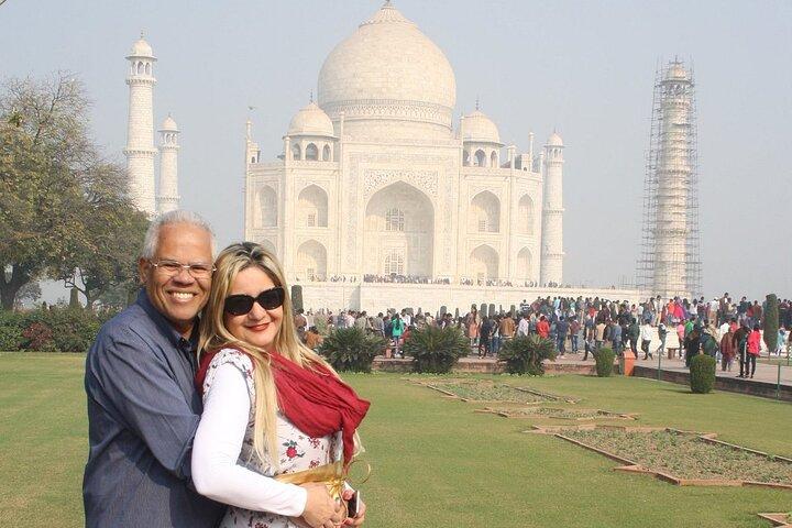 Tour all'alba del Taj Mahal con Fatehpur Sikri da Agra