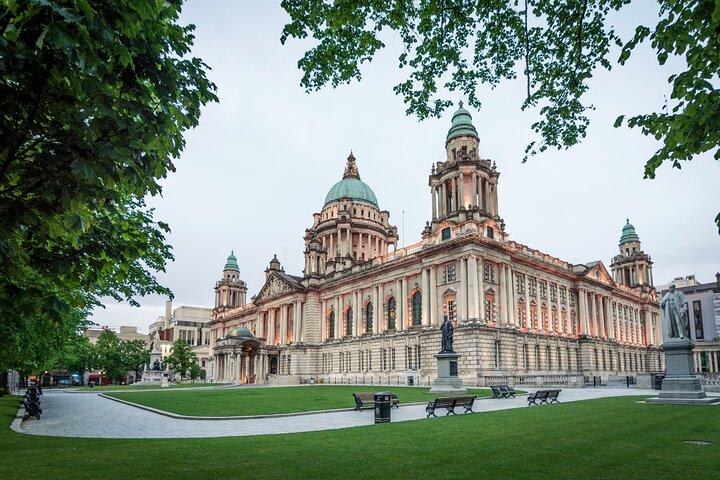 Excursão privada de meio dia pela cidade de Belfast