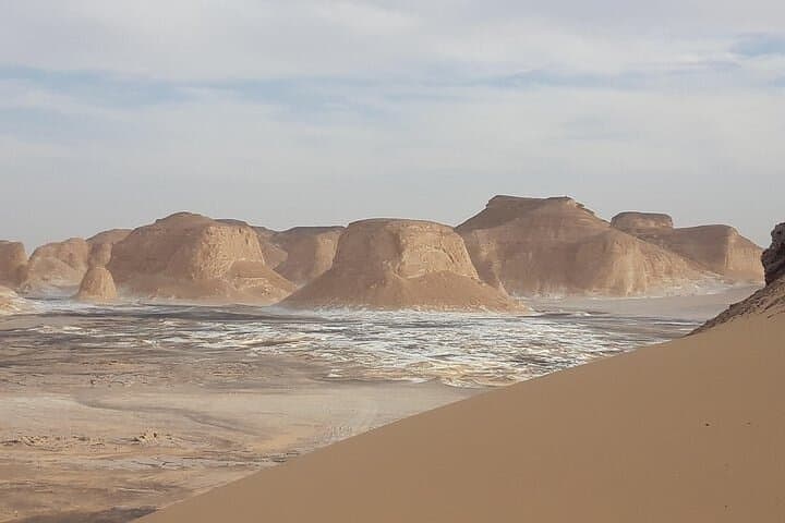 Bahariya Oasis Journey into Tranquility Exploring Safari Desert