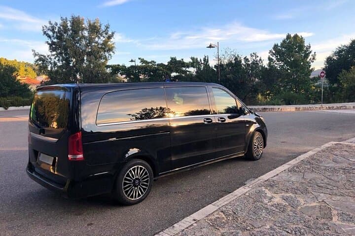 Private Minivan Transfer from Athens Airport to Eretria (Evia)
