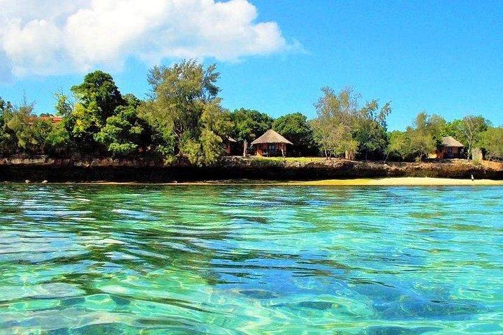 ザンジバル刑務所島旅行とストーンタウンプライベートウォーキングツアー