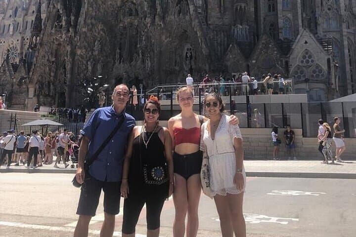 Barcelona Gothic Quarter Walking Tour With A Guide