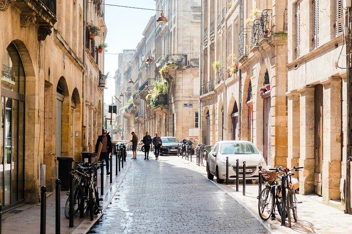 Bordeaux Bites & Stories: Ein leckeres Stadtabenteuer mit einem Einheimischen