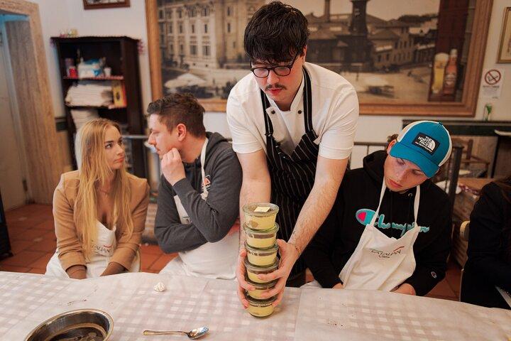 Pizza Cooking Class with Tiramisu and Drinks in Rome City Center