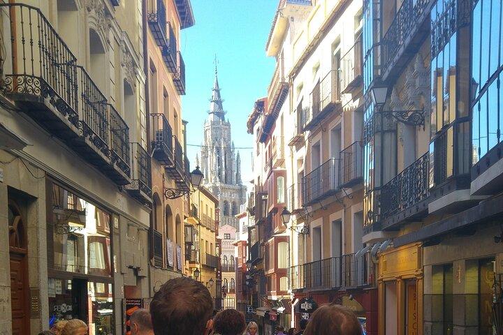 Excursión privada de medio día a Toledo con entrada a la catedral desde Madrid