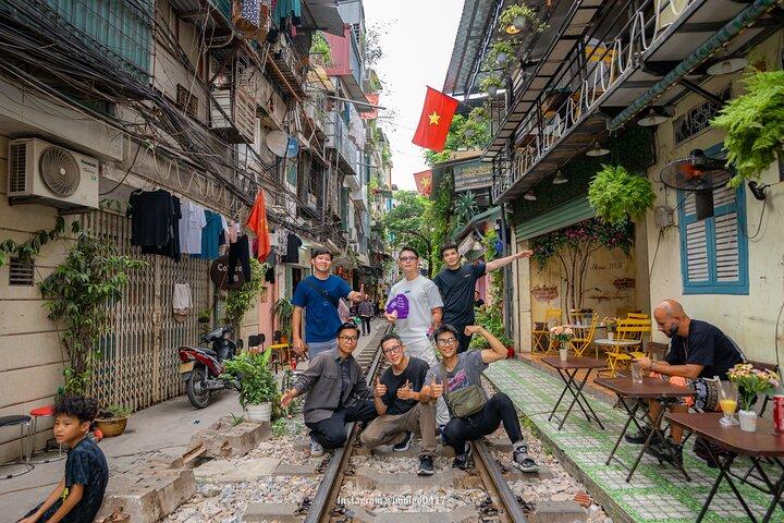 Visite privée d'une demi-journée de la ville de Hanoi comprenant la rue du train et les repas