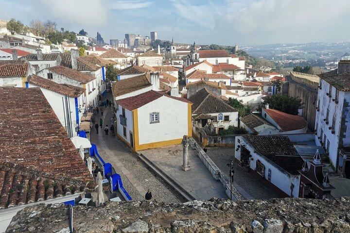 ディスカバープライベートツアー：ナザレ渓谷、ペニシェ、中世のオビドス