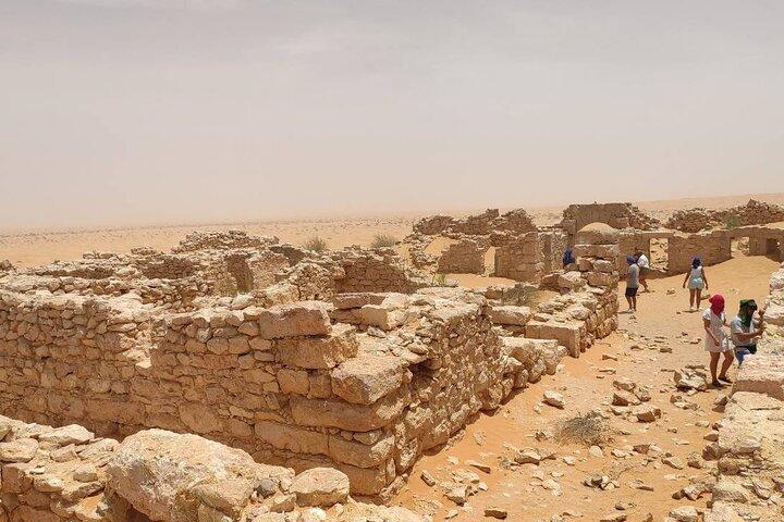 テントの下でクサールギレーンへの1泊2日の小旅行