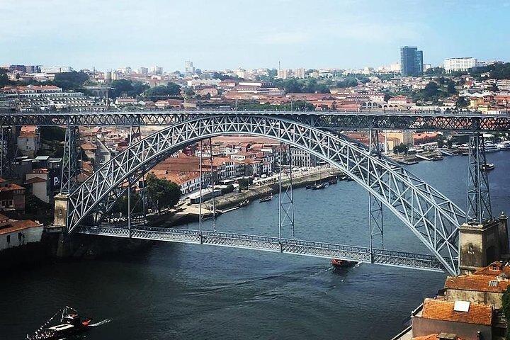 Porto naar Santiago DE Compostela Enkele reis tot 4 tussenstops
