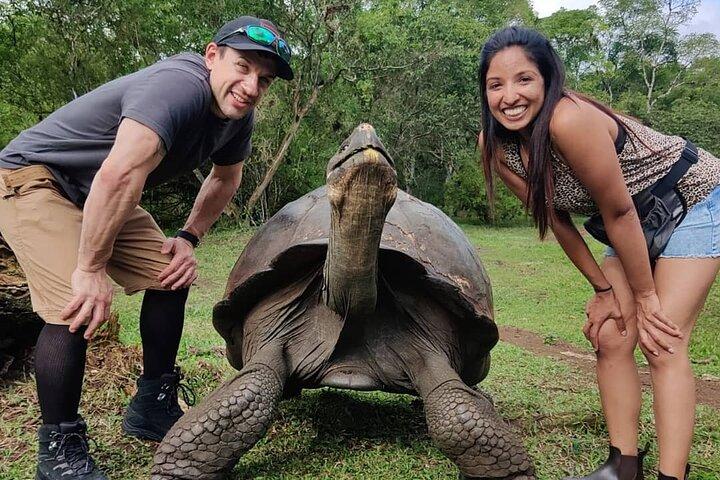 6 Days Galapagos Island Hopping Tour