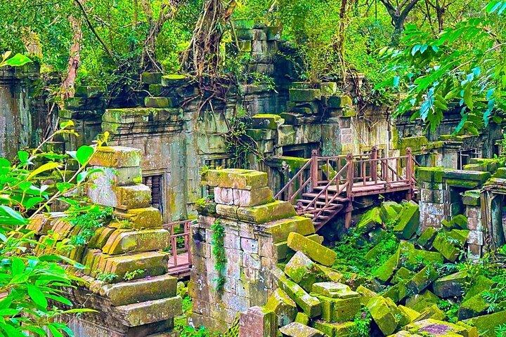 Scopri il tempio di Angkor in moto