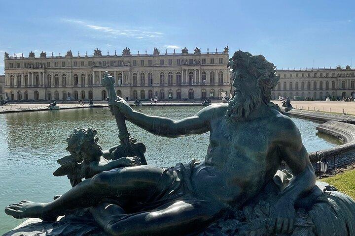 Excursão CHATEAU DE VERSAILLES e GIVERNY na Limousine de Paris