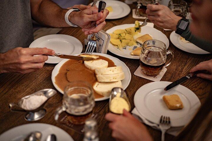 Praga Snack & passeio: Tour de comida privada com seu amigo local