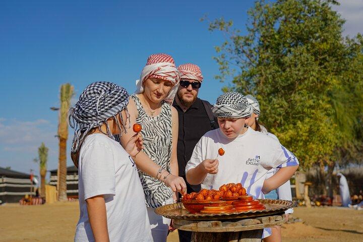 Dubai Sunset Camel Ride & BBQ-diner bij Al Khayma Camp