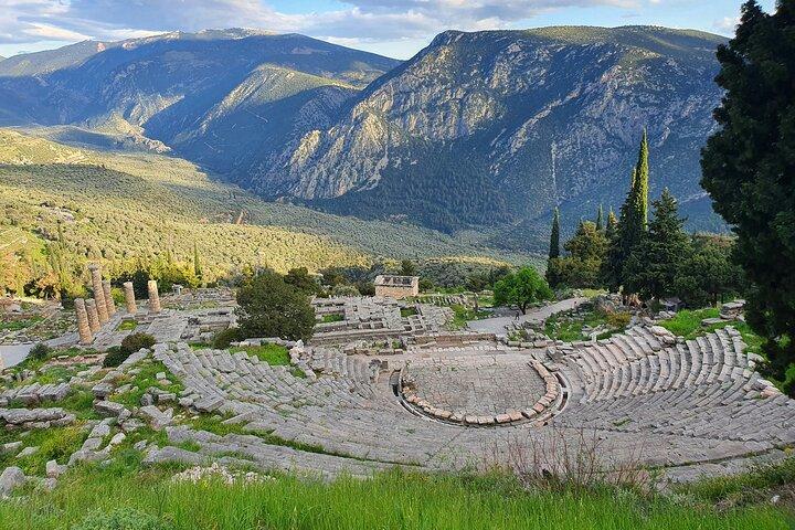 Athene : Delphi Kleine groepsrondleiding Heiligdom van Apollo en Arachova