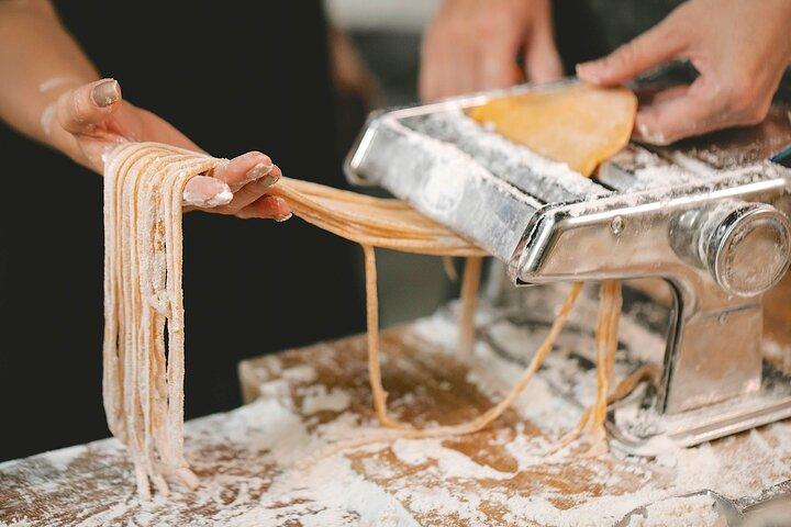 Cours de cuisine privé en Toscane et Pise en option depuis Livourne