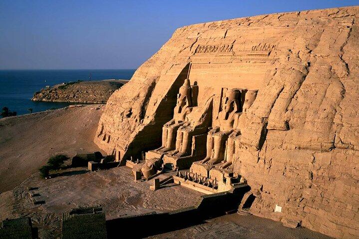 Gita privata di un giorno ad Assuan ad Abu Simbel Iconici templi di Ramses II