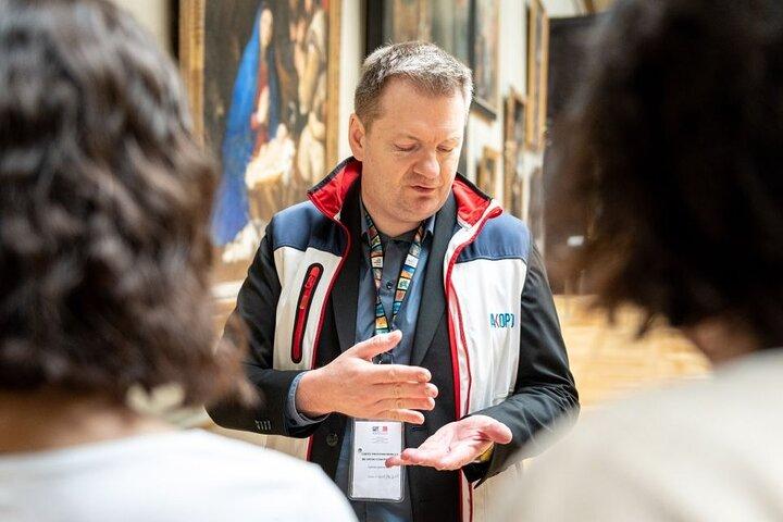 Louvre Museum Masterpieces : Private Guided Tour + Entry Included
