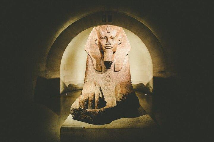 Louvre Museum Masterpieces : Private Guided Tour + Entry Included