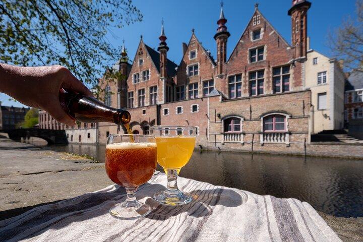 Tour gastronomico privato di 3 ore: le 10 degustazioni di Bruges con la gente del posto
