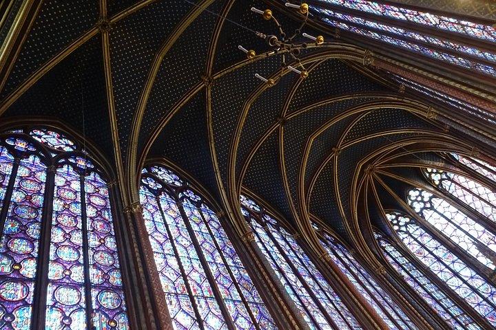 ノートルダム寺院、ステ・チャペル、ルーブル美術館、モンマルトル美術館、エッフェル塔プライベート