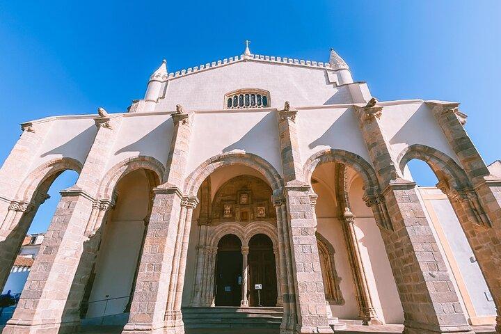 Évora with Wine Tasting - Full Day Private Tour