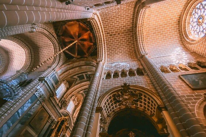 Évora with Wine Tasting - Full Day Private Tour