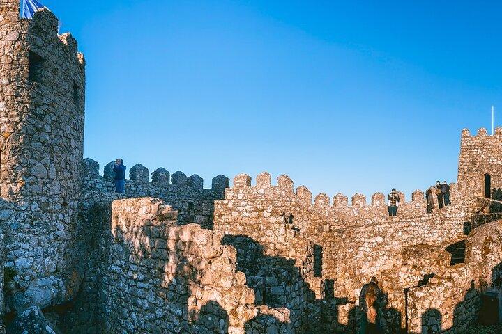 Sintra e Cascais: tour privato di un'intera giornata