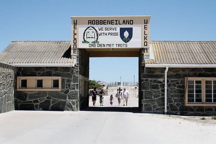 Private tour to Robben Island Kirstenbosch and Constantia Winery