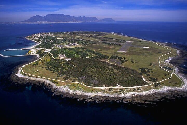 Private tour to Robben Island Kirstenbosch and Constantia Winery