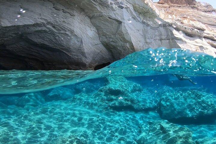 Excursion en bateau privé à Milos avec déjeuner