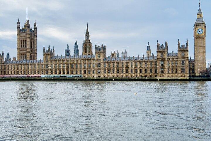 ヒースロー空港からロンドンまでの5時間のプライベートツアー