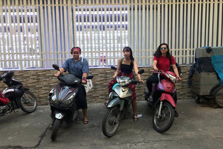 Saigon Hidden Gems Tagestour mit dem Roller – Local Insider’s Ride