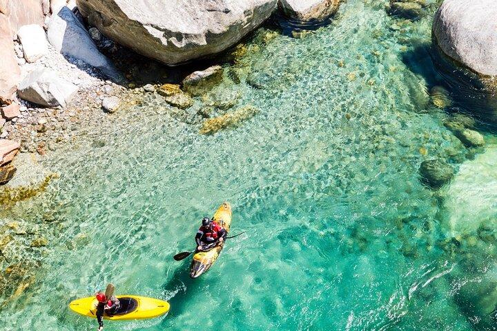 Valle Verzasca: barrage Ascona 007 et eaux cristallines