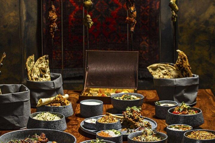 Diner bij Al Hadhierah Bab Al Shams