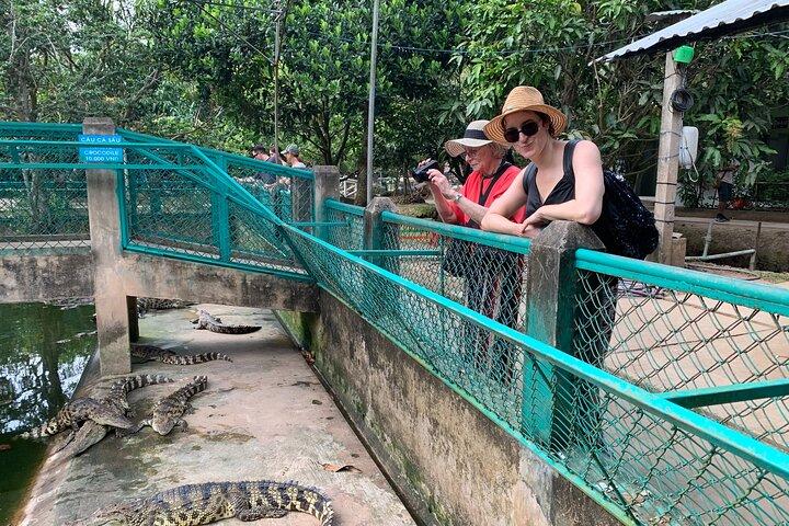 Tour VIP: Tunnel di Cu Chi e Delta del Mekong 1 giorno | Tiro con le armi
