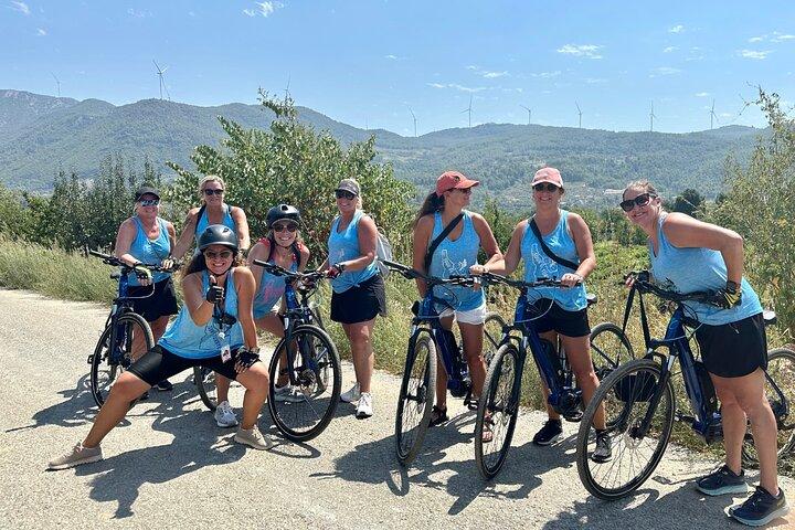 In bicicletta attraverso i vigneti & Farm Lunch & visita di Efeso