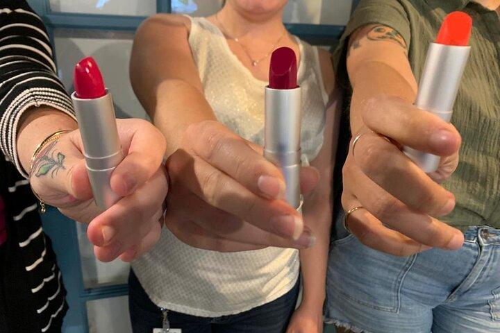 Kreiere deinen eigenen Lipstick oder Lipgloss Experience in Charlotte