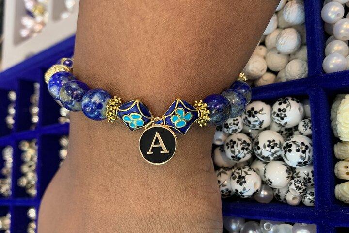 Manufacturing of Customizable Bracelets in Paris