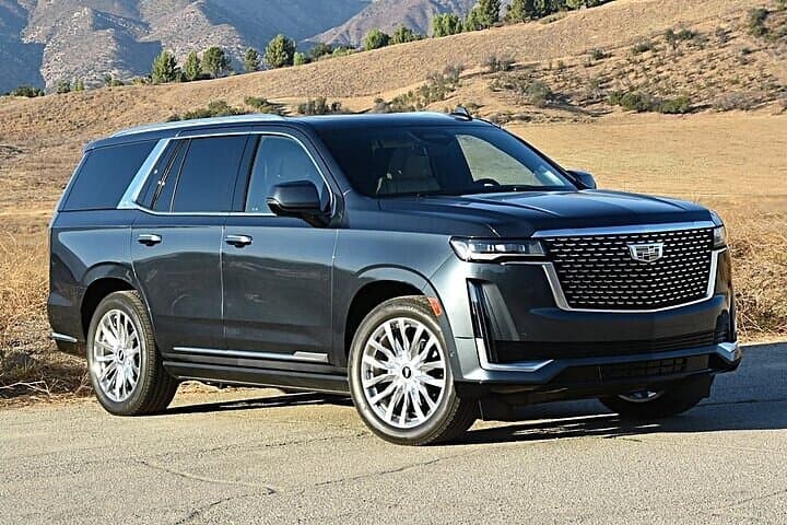 Private Transfer from Manhattan to La Guardia Airport LGA by SUV