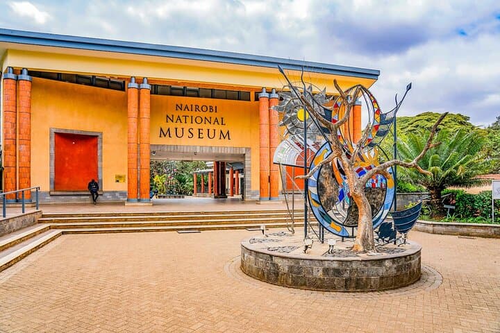 Nairobi National Museum and Snake Park Guided Day Tour