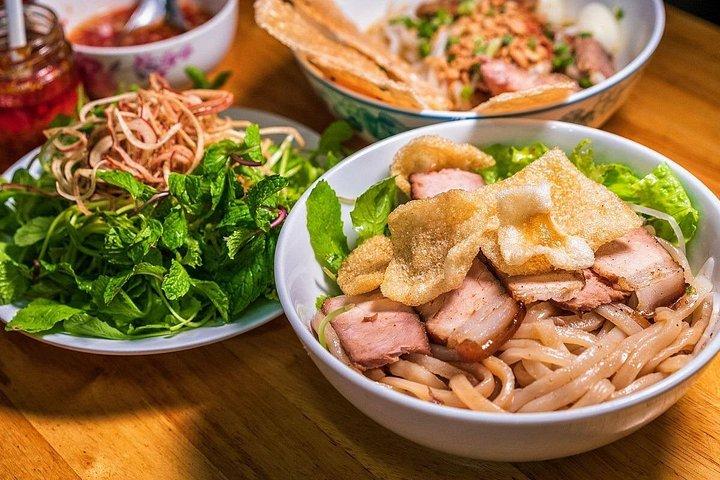 ランタン放流付きのココナッツ フォレストとホイアンの町への日帰りツアー