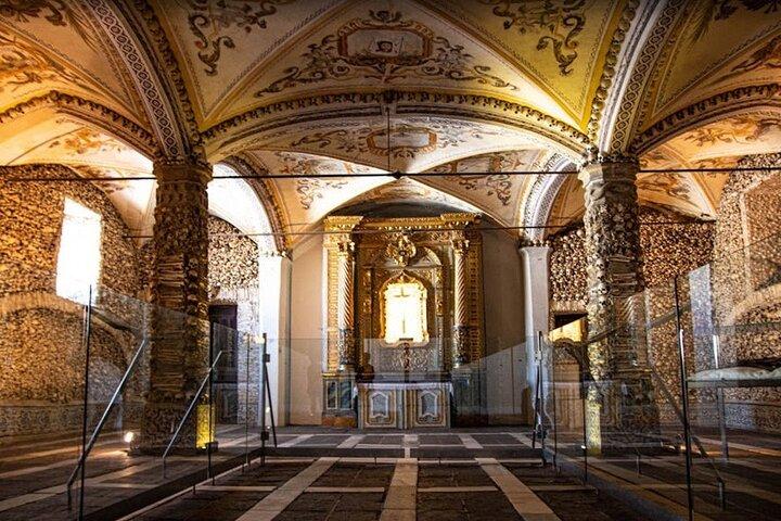 Private Évora Tour With Wine Experience and Wine Tasting