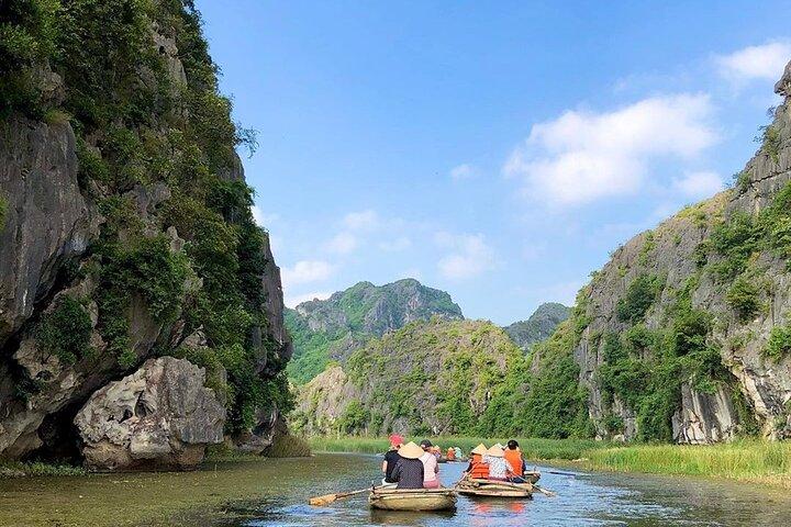 Private Ninh Binh Day Tour Mua Cave and Van Long Nature Reserve