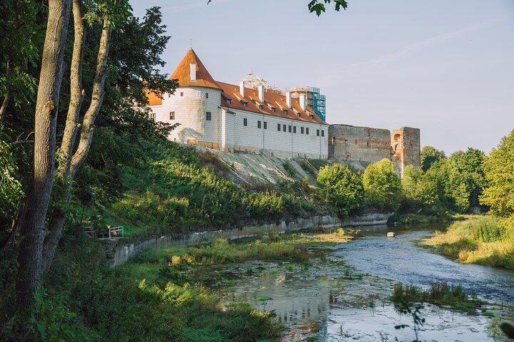 Tour Privado ao Palácio Rundale, Colina das Cruzes de Riga