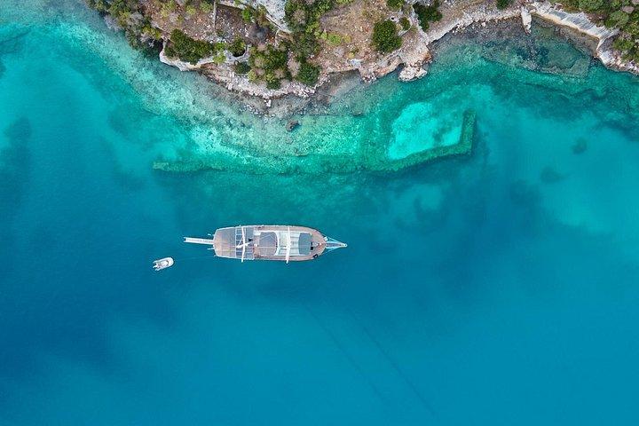 デムレから：ボートでケコバへの日帰り旅行