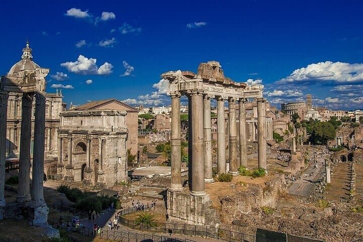 Rome Colosseum & Forum Guided Tour - Small Group or Private