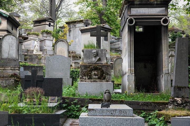 Private Père Lachaise Cemetery Walking Tour
